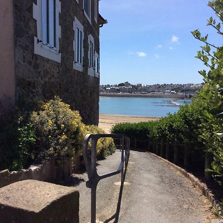 Ferienwohnung Le Dauphine Saint-Malo Exterior foto