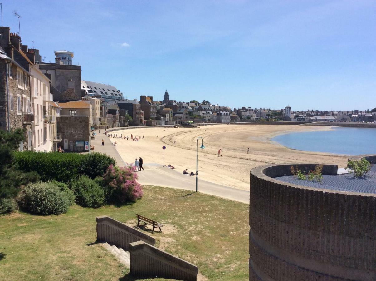 Ferienwohnung Le Dauphine Saint-Malo Exterior foto